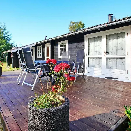 4 Person In Semesterbostad