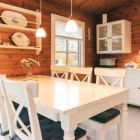 Semesterbostad 4 Person In *